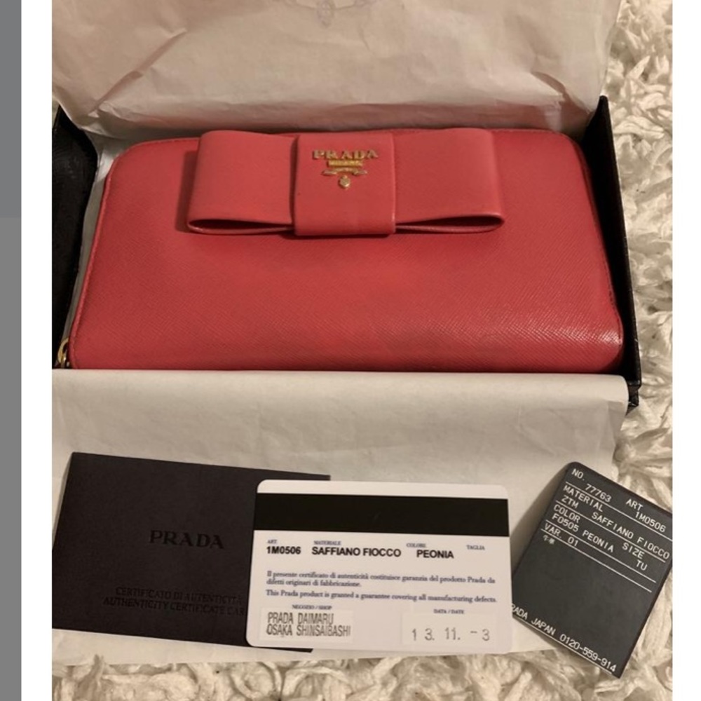 ‼️TODAY SALE‼️Prada Saffiano Fiocco Wallet